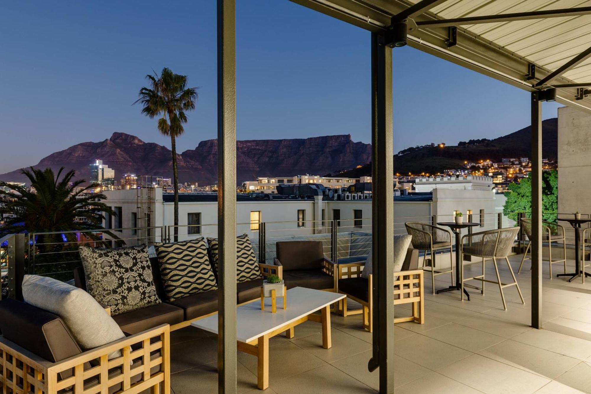 Protea Hotel By Marriott Cape Town Waterfront Breakwater Lodge Zewnętrze zdjęcie