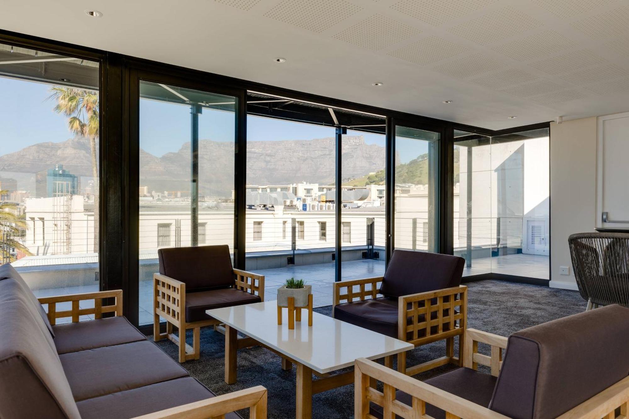 Protea Hotel By Marriott Cape Town Waterfront Breakwater Lodge Zewnętrze zdjęcie